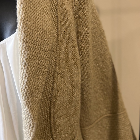 Ann Taylor Loft Beige Sweater - Picture 3 of 7